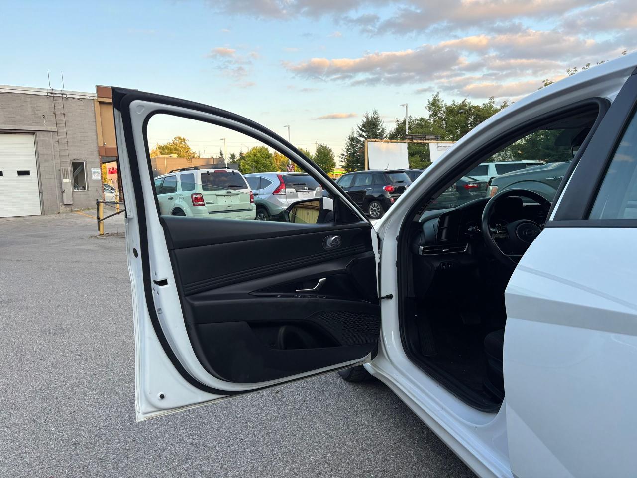 2024 Hyundai Elantra ANDROID,APPLE CARPLAY,NO ACCIDENT,SAFETY+WARRANTY Photo