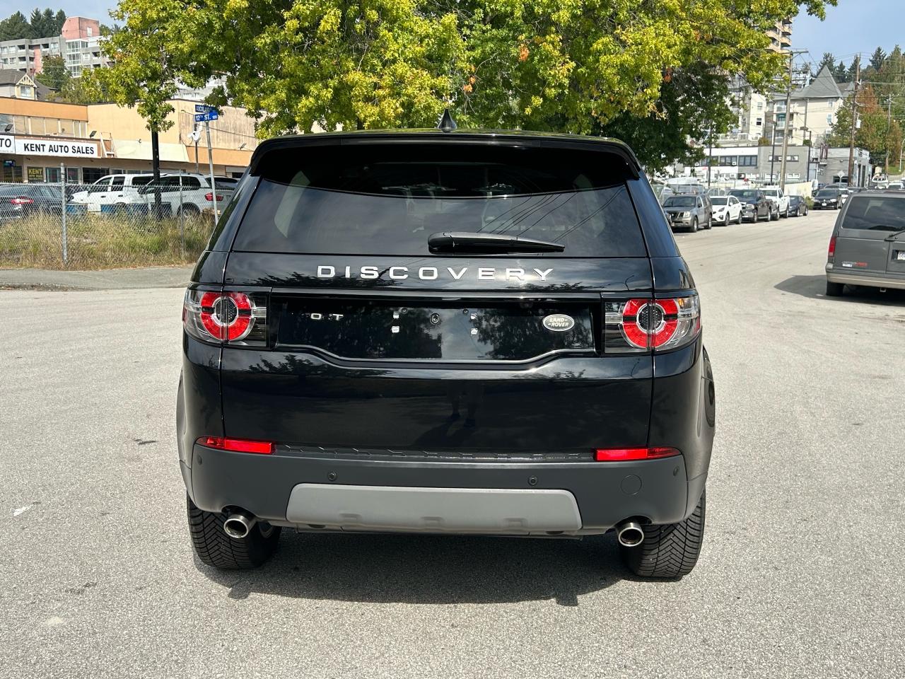 2018 Land Rover Discovery Sport SE - Photo #7