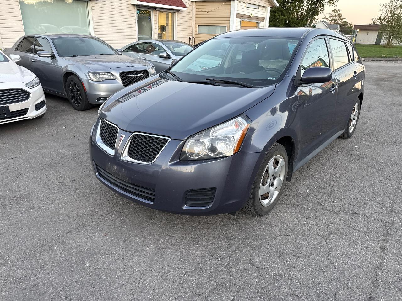 2010 Pontiac Vibe  - Photo #8