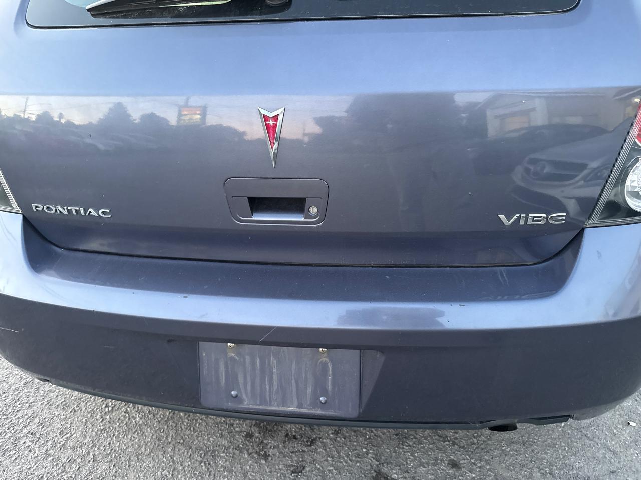 2010 Pontiac Vibe  - Photo #18