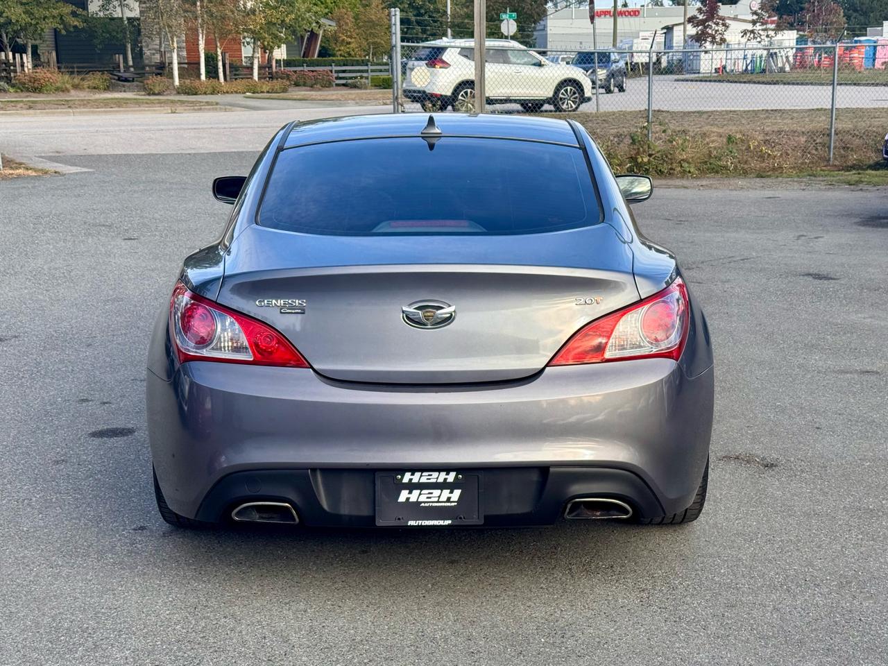 2010 Hyundai Genesis Coupe FINANCING AVAILABLE Photo6