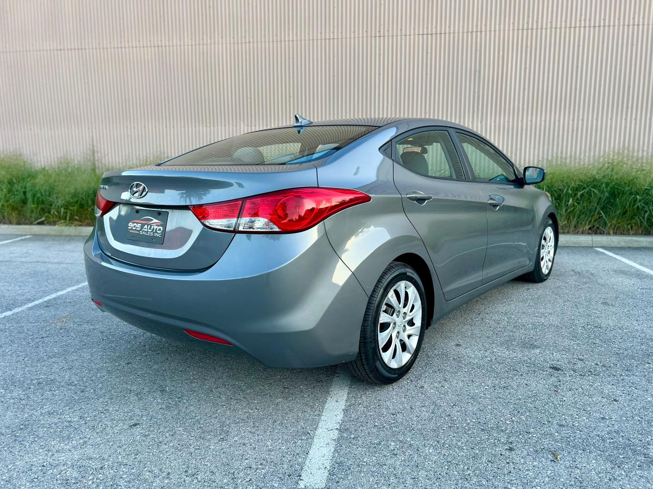 2013 Hyundai Elantra GL - Photo #4