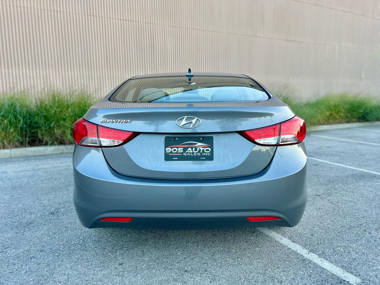 2013 Hyundai Elantra GL - Photo #8