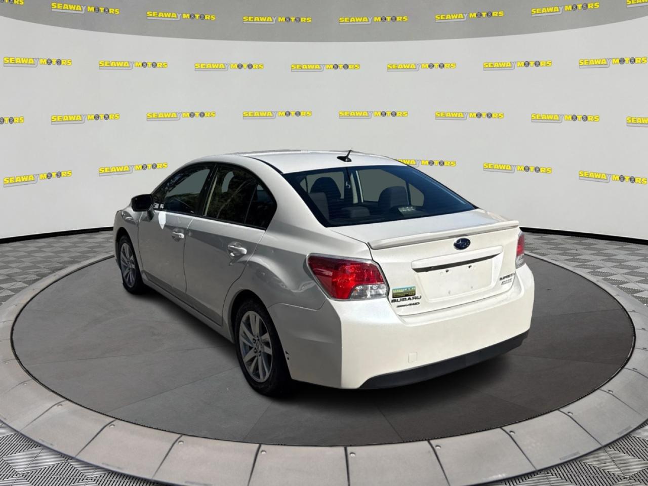 2016 Subaru Impreza Premium - Photo #5