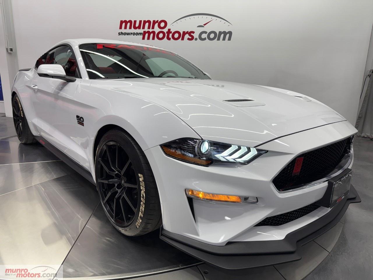 2019 Ford Mustang GT Premium Fastback Photo0