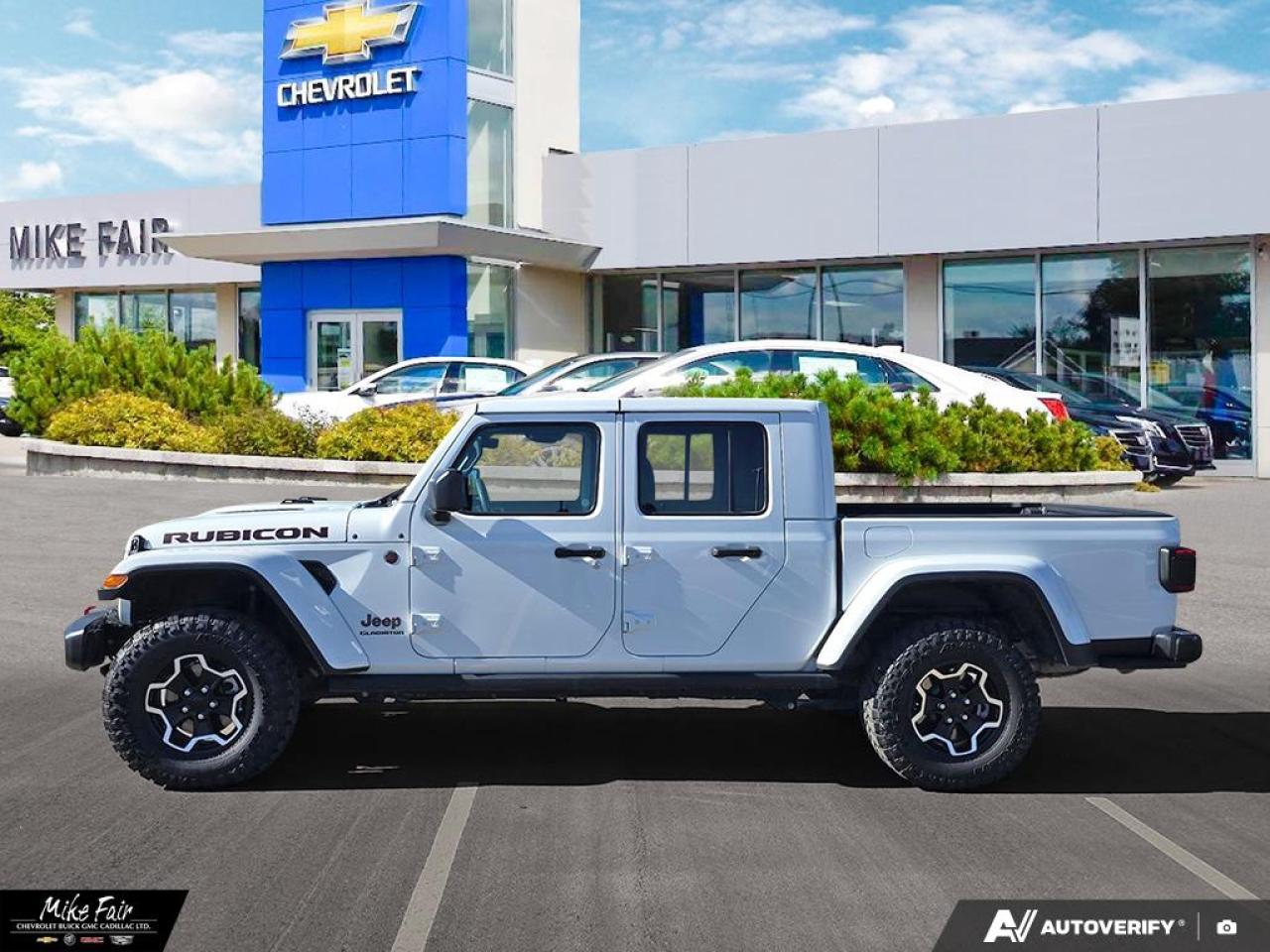 2023 Jeep Gladiator Rubicon Trac 4x4 System,Leather Seats,4 door crew cab, all terrain tires Photo2