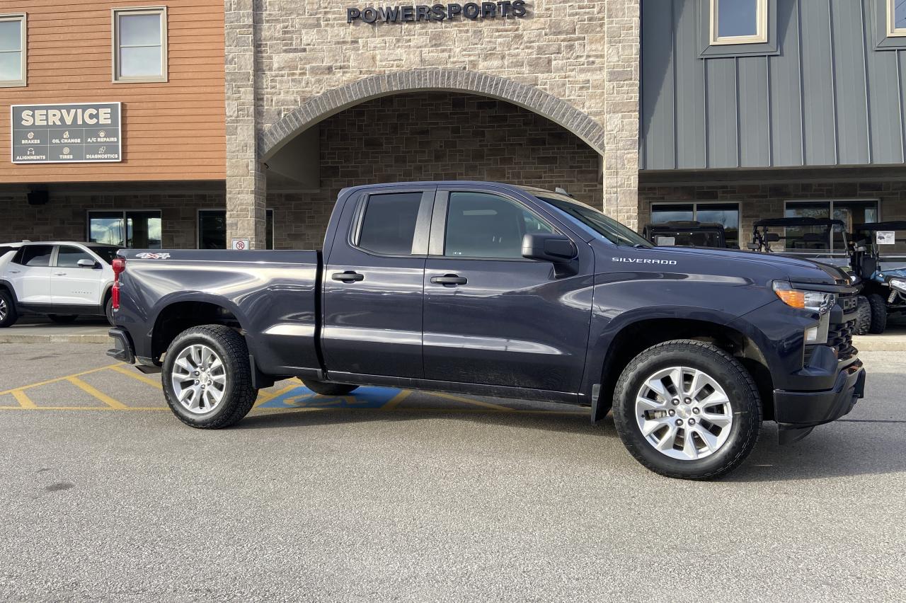 2022 Chevrolet Silverado 1500 Custom Photo0
