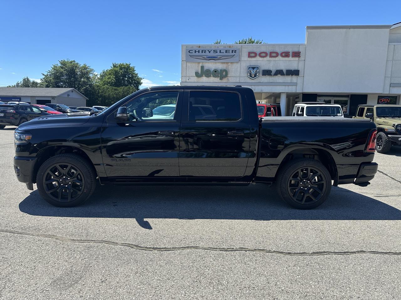 2026 RAM 1500 SPORT Photo3