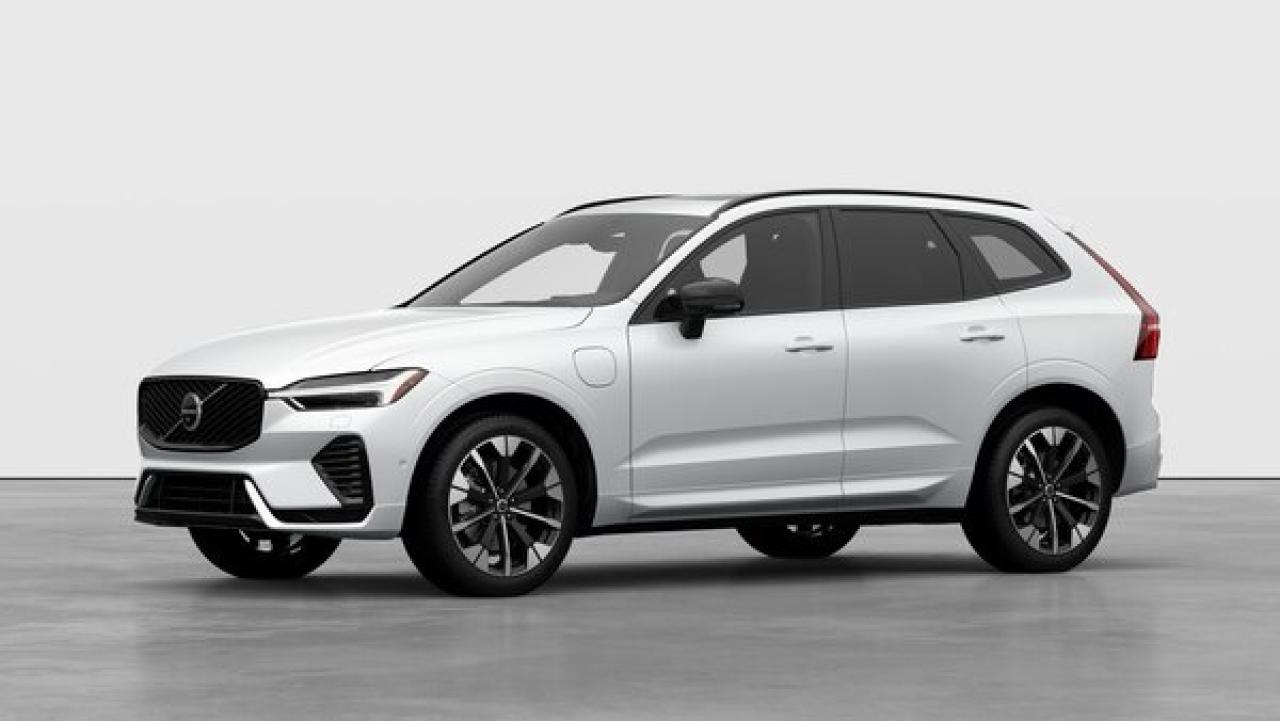 New 2026 Volvo XC60 Plug-In Hybrid T8 AWD Plus Dark Theme for sale in Surrey, BC