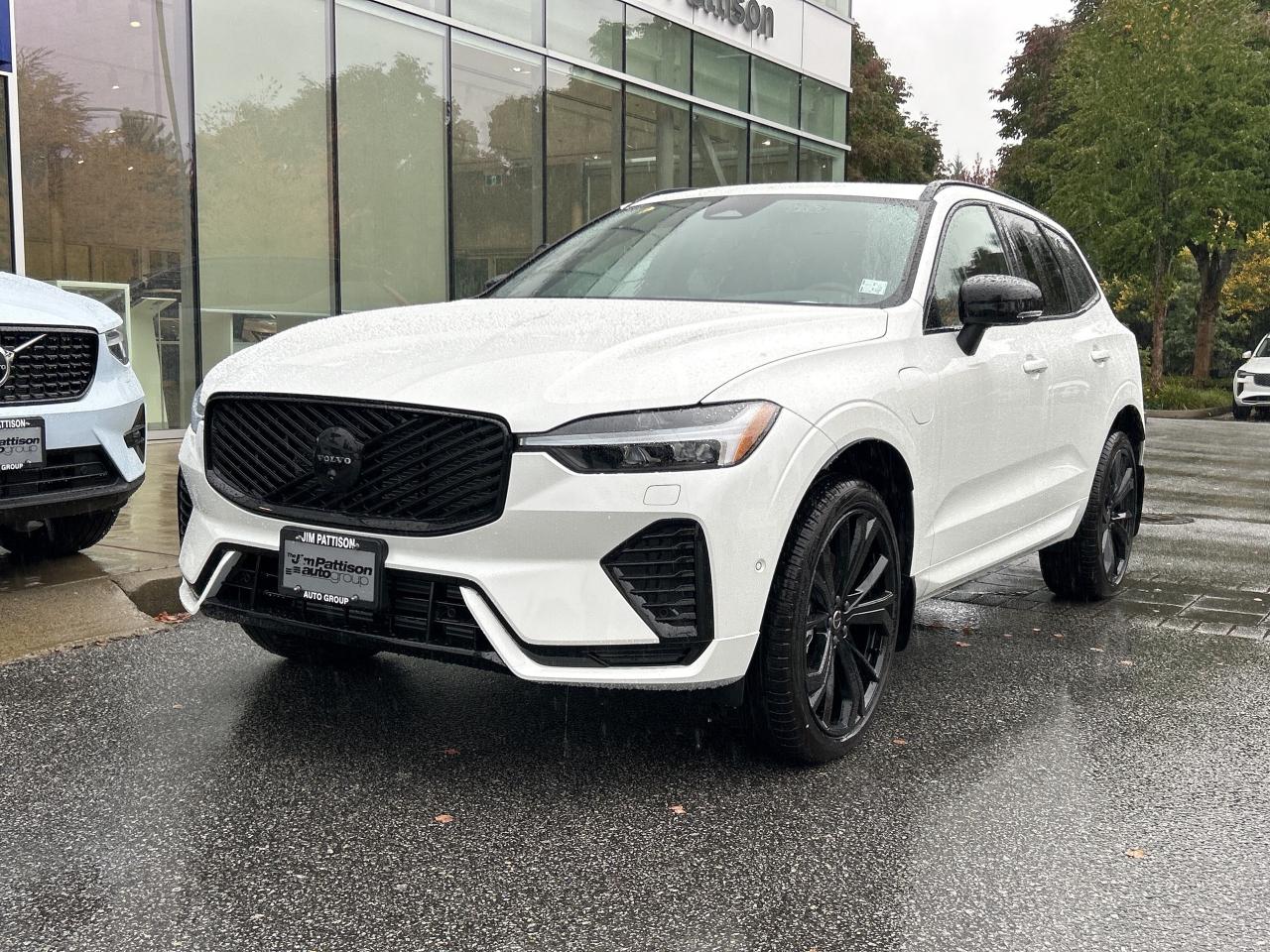 New 2026 Volvo XC60 Plug-In Hybrid T8 AWD Ultra Black Edition for sale in Surrey, BC