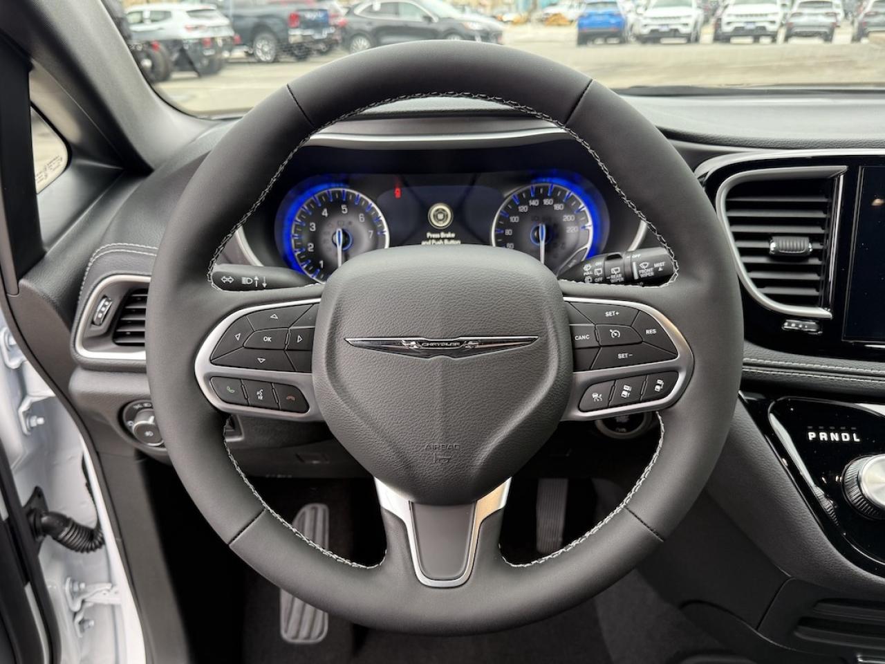 2026 Chrysler Pacifica Select AWD Photo