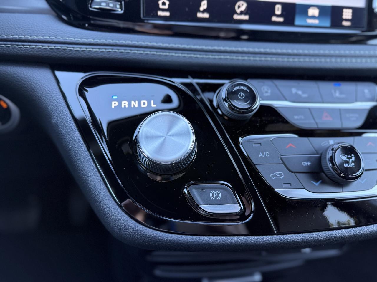 2026 Chrysler Pacifica Select FWD Photo