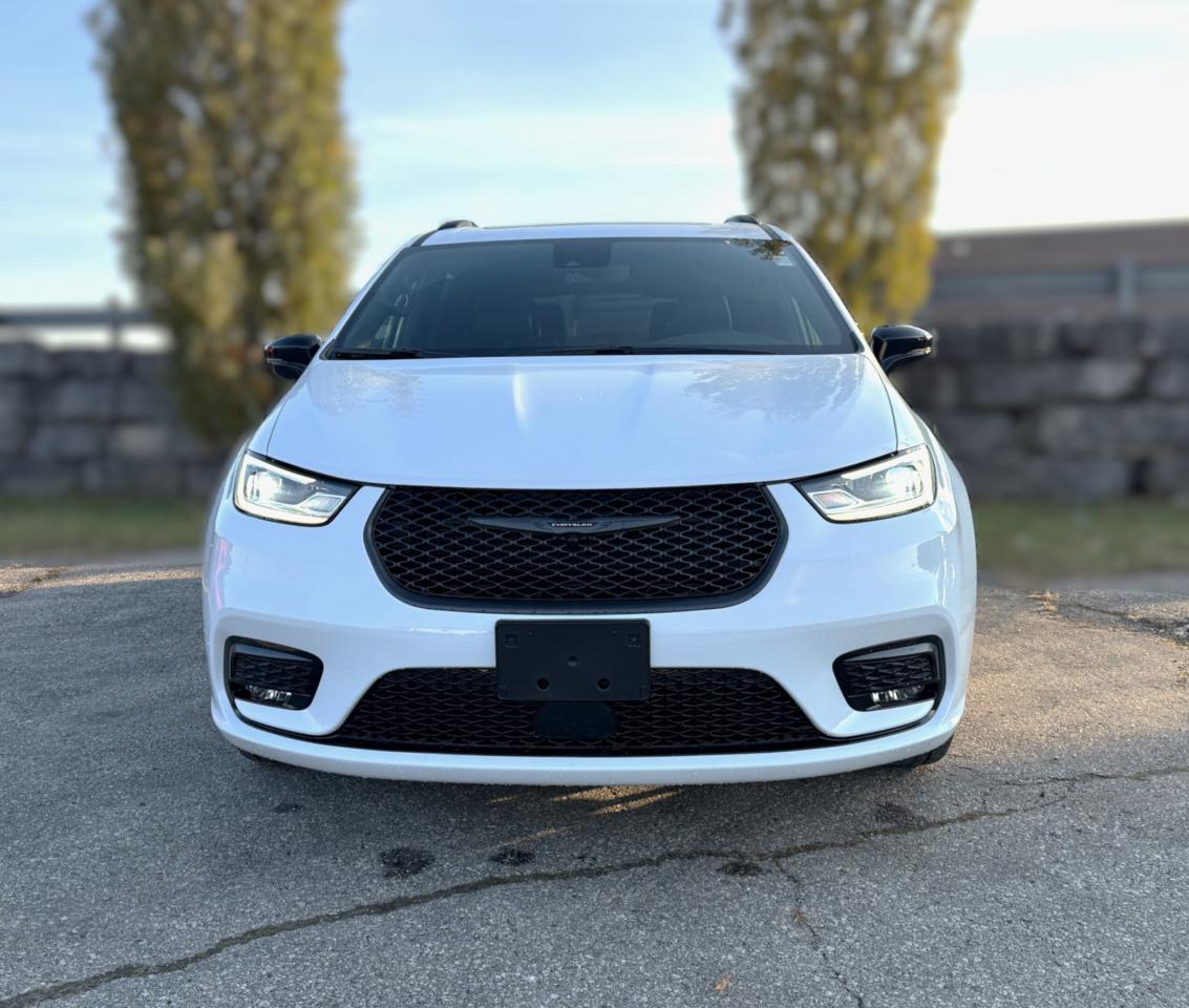 2026 Chrysler Pacifica Select FWD Photo