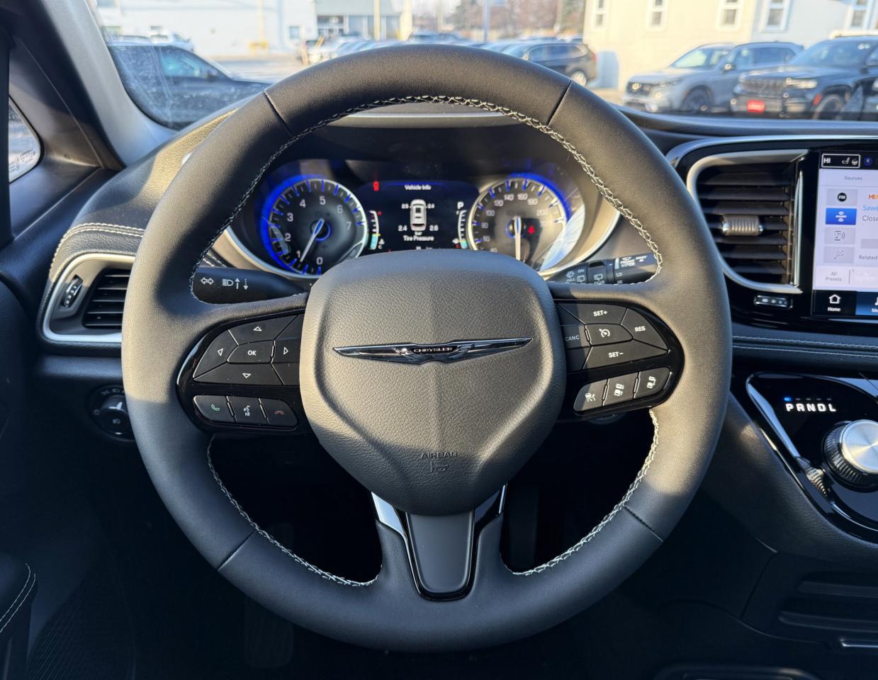 2026 Chrysler Pacifica Select FWD Photo