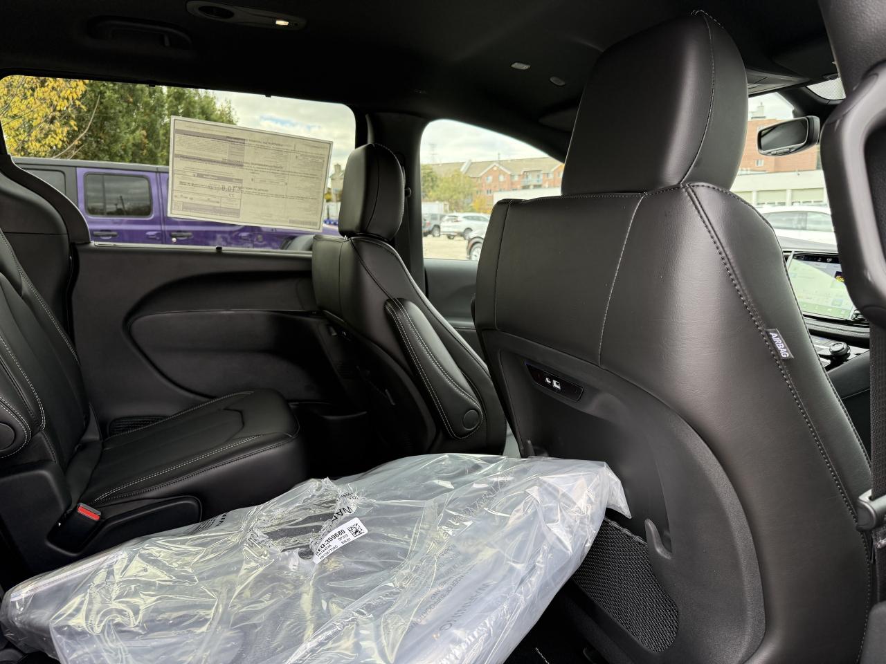 2026 Chrysler Pacifica Select FWD Photo