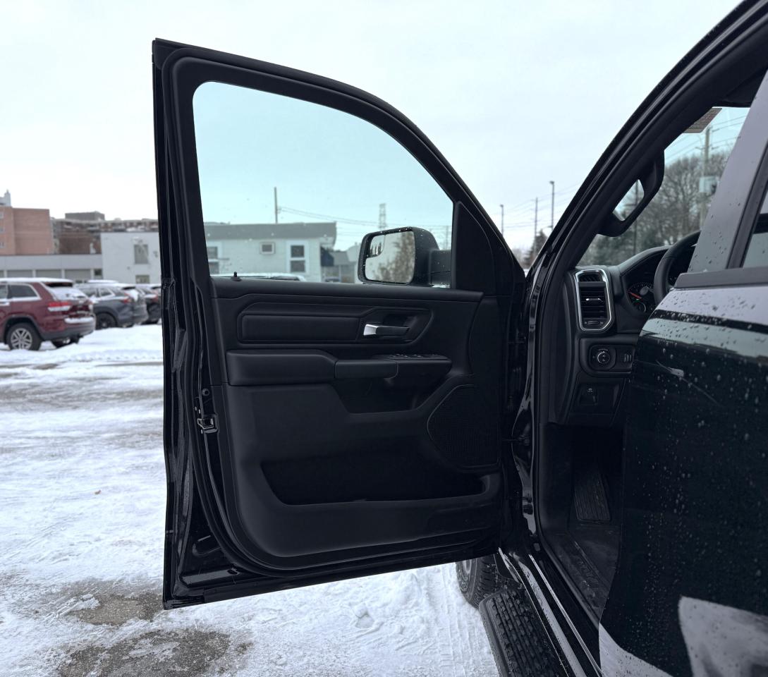 2025 RAM 1500 Tradesman 4x4 Crew Cab 5'7  Box Photo