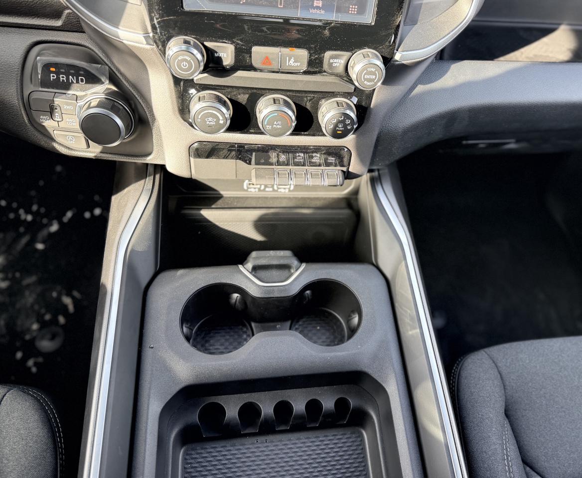 2025 RAM 1500 Tradesman 4x4 Crew Cab 5'7  Box Photo