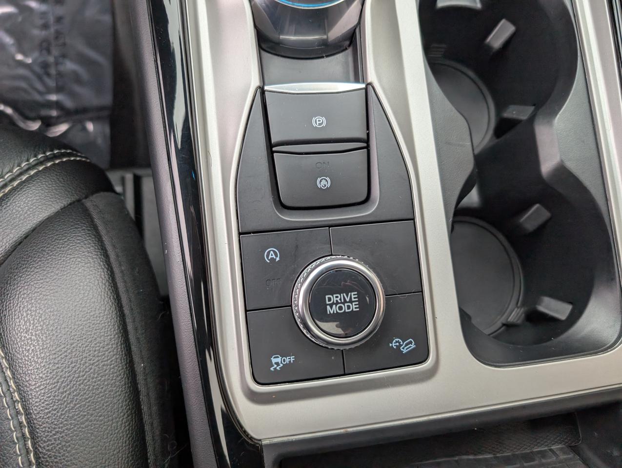 2022 Ford Explorer ST Photo