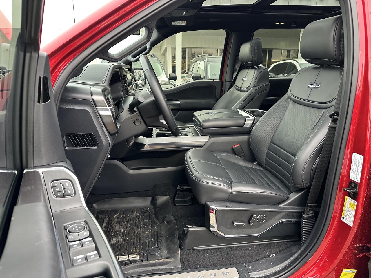 2025 Ford F-150 PLATINUM/HYBRID/EVEN THE COLOUR IS AN OPTION!!!!! Photo