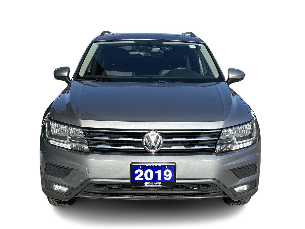 2019 Volkswagen Tiguan Comfortline 2.0T 8sp at w/Tip 4M Standard Rear Vie Photo3