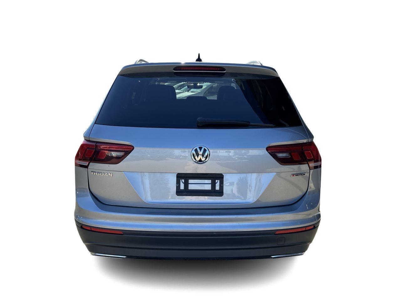 2019 Volkswagen Tiguan Comfortline 2.0T 8sp at w/Tip 4M Standard Rear Vie Photo