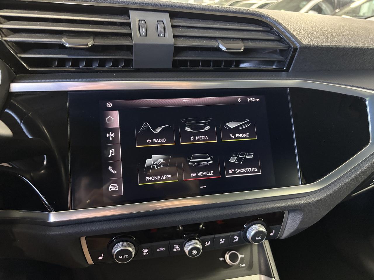 2021 Audi Q3 Komfort|QUATTRO|ALLOYS|LEATHER|PANOROOF|HEATSEATS| - Photo #16
