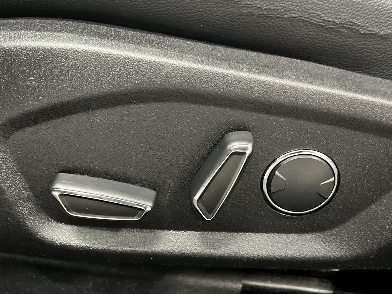 2018 Ford Fusion Energi SE PLUG-IN HYBRID | LUXURY PKG | LEATHER | CARPLAY Photo