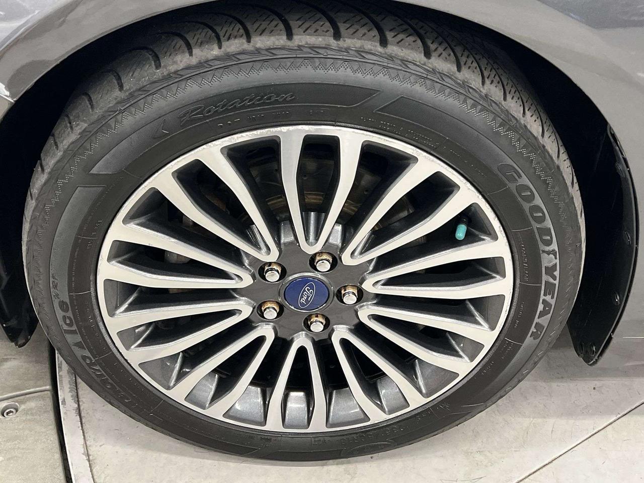 2018 Ford Fusion Energi HYBRID LUXURY | TECH PKG | LEATHER | CARPLAY | NAV Photo