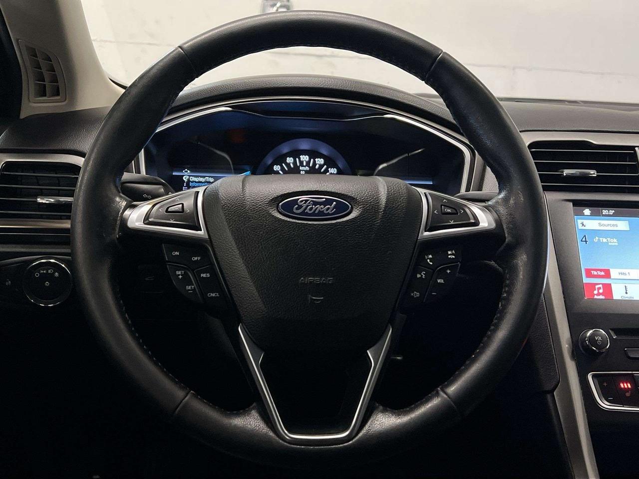 2018 Ford Fusion Energi HYBRID LUXURY | TECH PKG | LEATHER | CARPLAY | NAV Photo