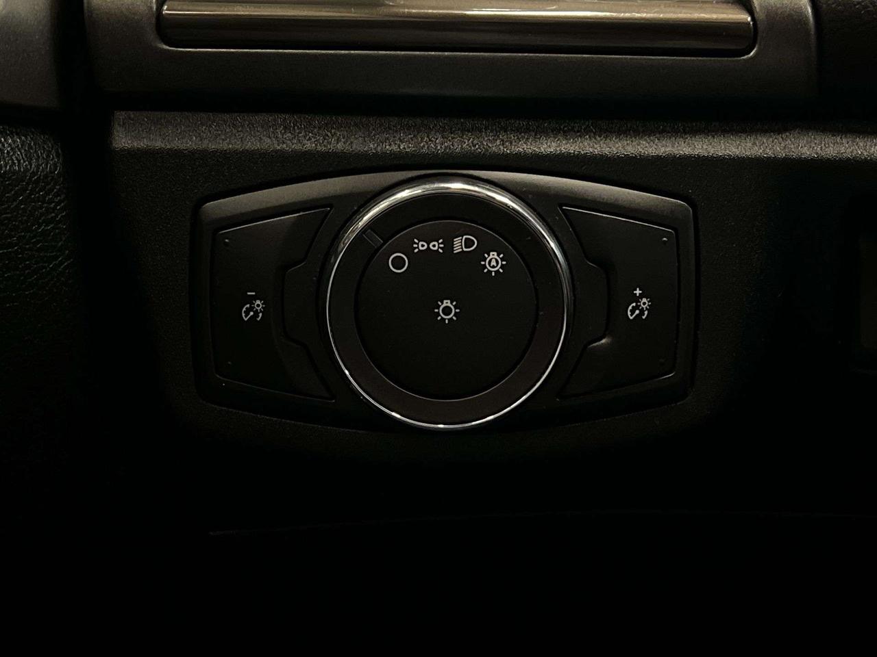 2018 Ford Fusion Energi HYBRID LUXURY | TECH PKG | LEATHER | CARPLAY | NAV Photo
