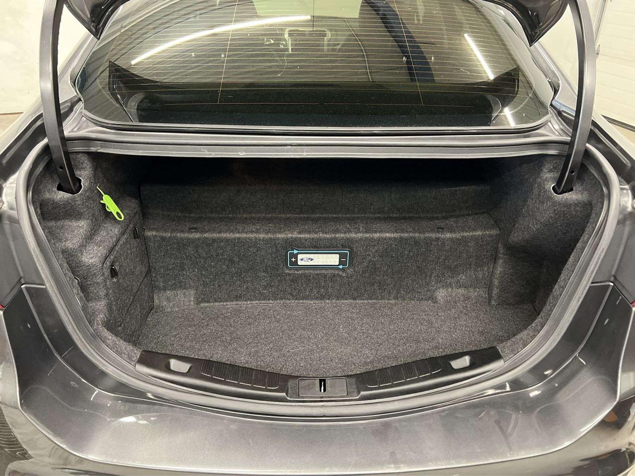 2018 Ford Fusion Energi HYBRID LUXURY | TECH PKG | LEATHER | CARPLAY | NAV Photo