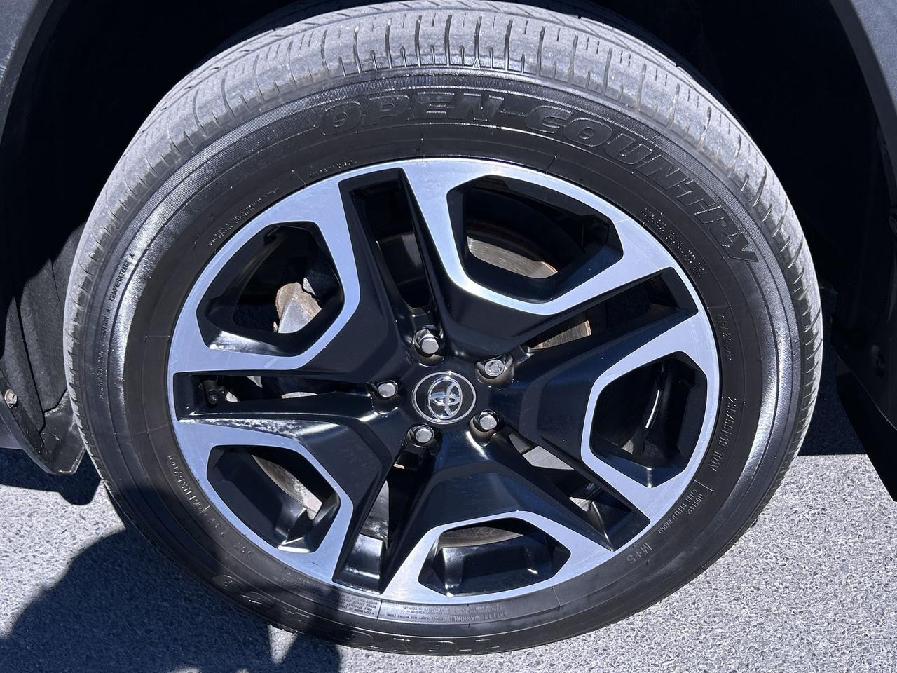 2021 Toyota RAV4 TRAIL AWD | COOLED LEATHER | SUNROOF | 19IN ALLOYS Photo