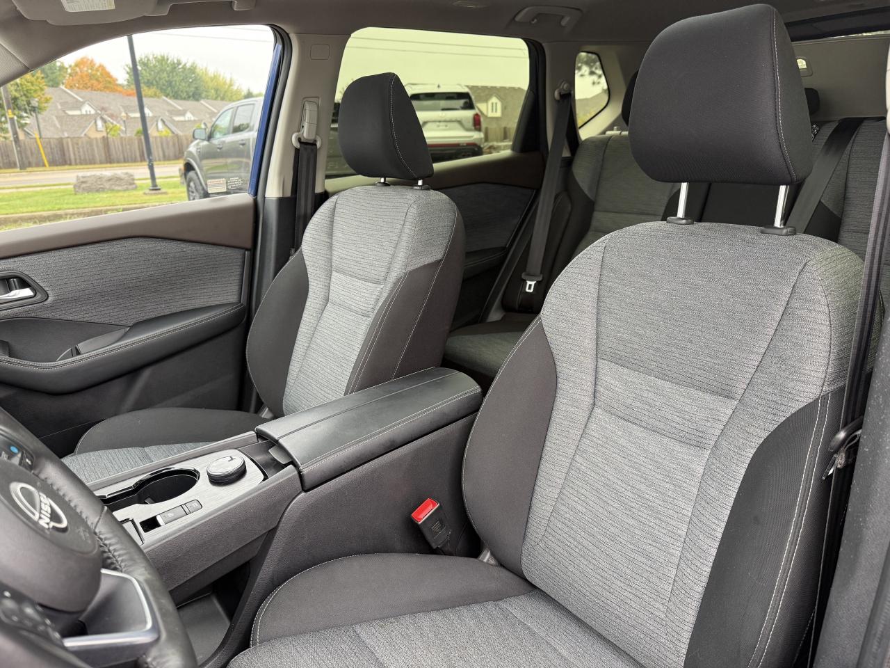 2023 Nissan Rogue AWD SV Moonroof | HEATED SEATS | REMOTE START | Photo