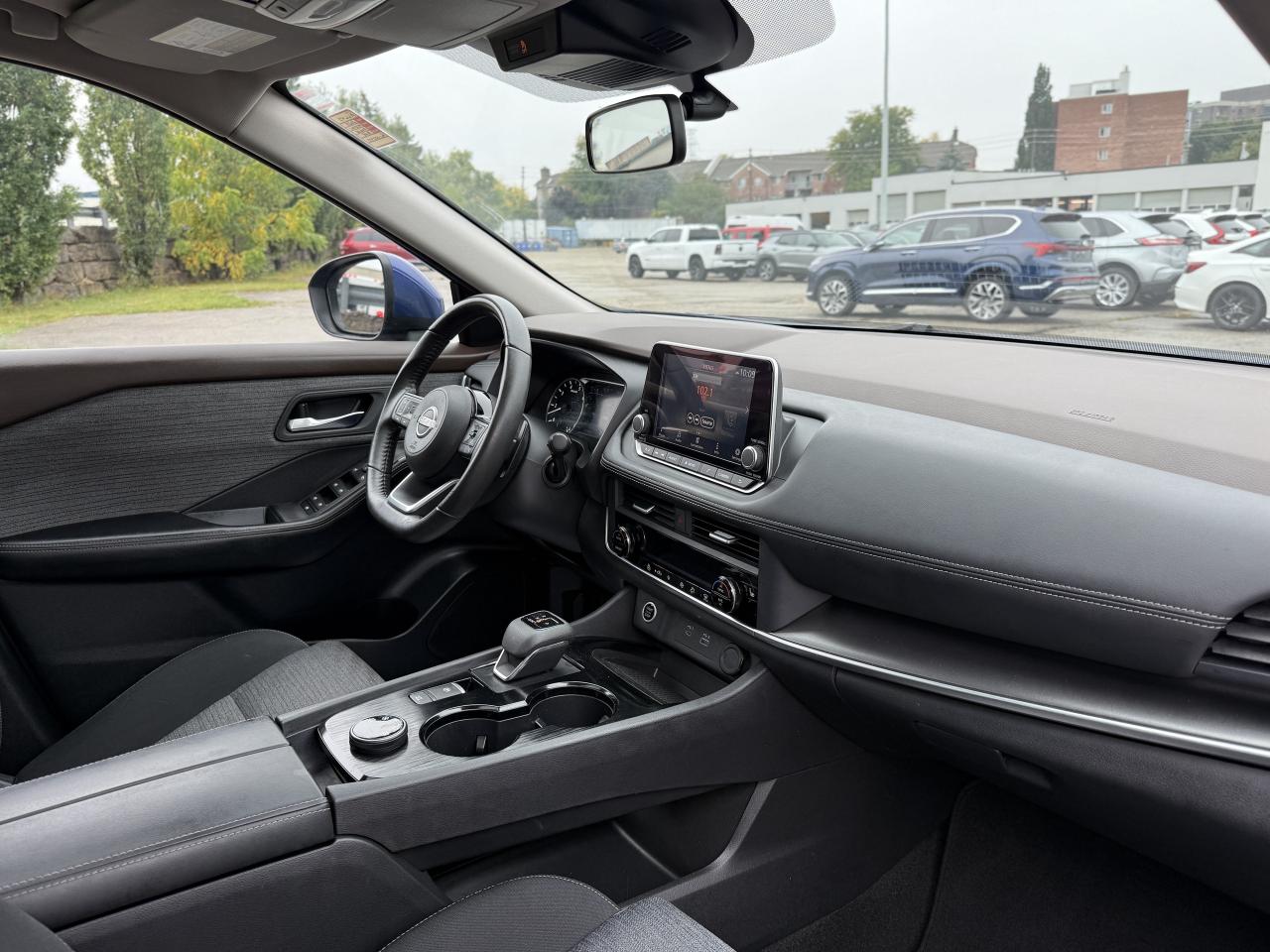 2023 Nissan Rogue AWD SV Moonroof | HEATED SEATS | REMOTE START | Photo