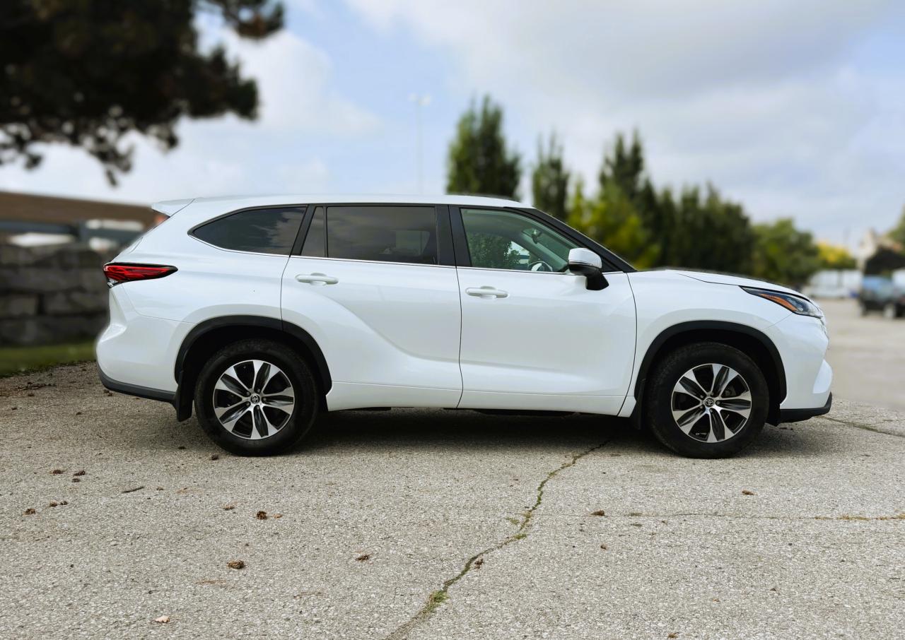 2023 Toyota Highlander LE AWD | BLIND SPOT | HEATED SEATS | Photo