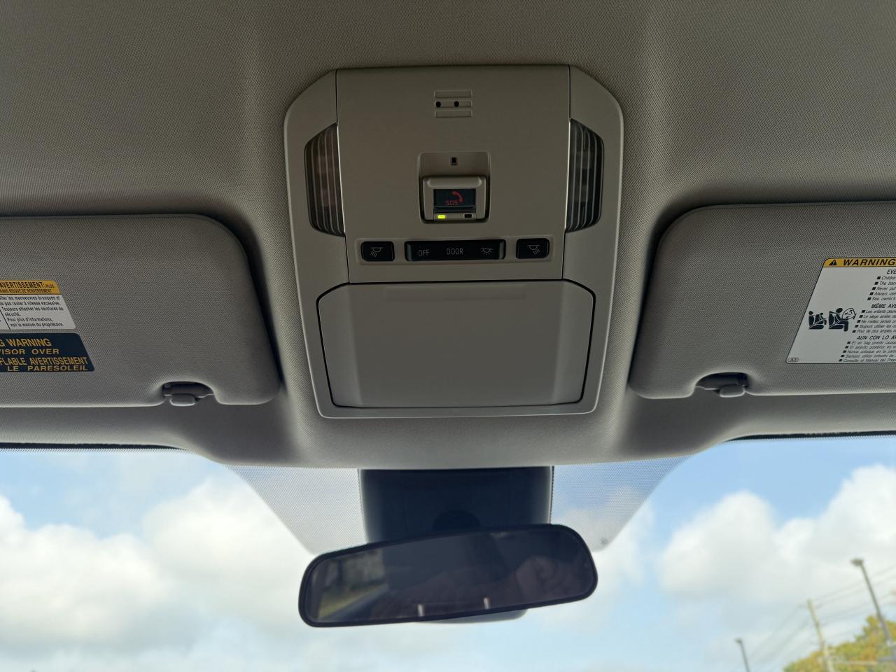 2023 Toyota Highlander LE AWD | BLIND SPOT | HEATED SEATS | Photo