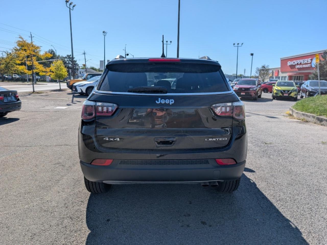 2017 Jeep Compass Limited  **HTD SW - PWR GATE - ROOF** Photo