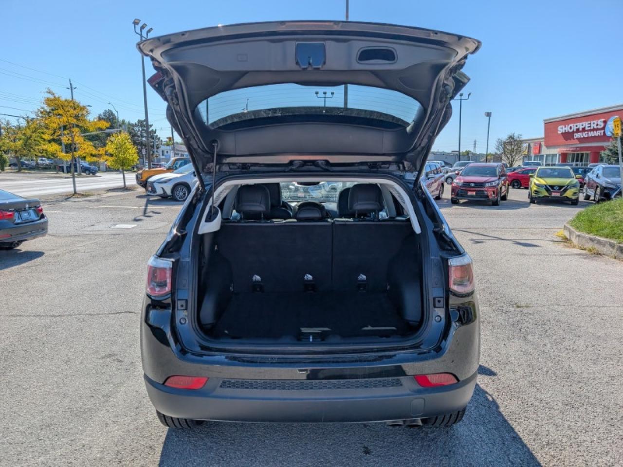 2017 Jeep Compass Limited  **HTD SW - PWR GATE - ROOF** Photo