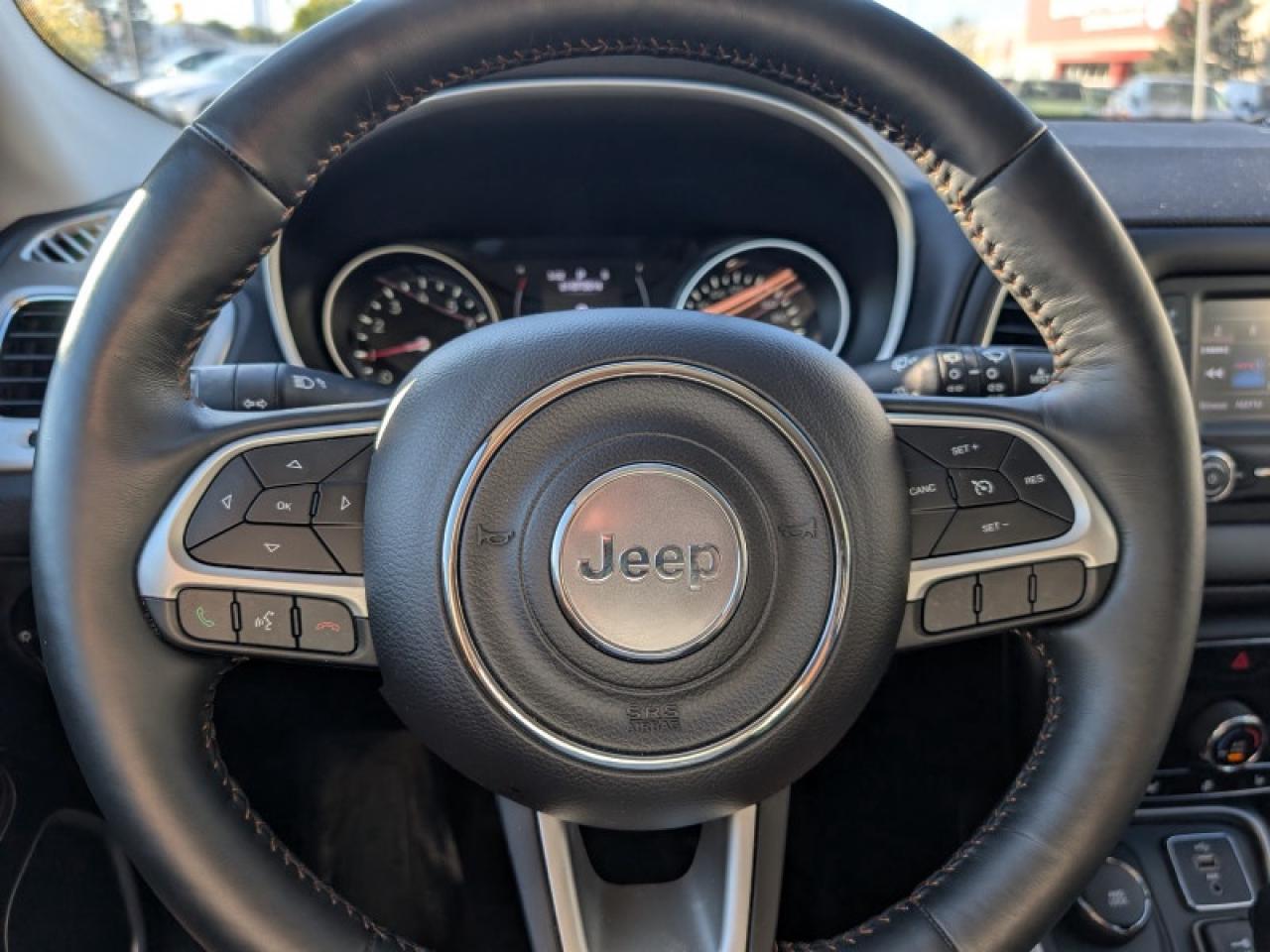 2018 Jeep Compass North  **VERY LOW KMS - COLD WEATH. PKG** Photo