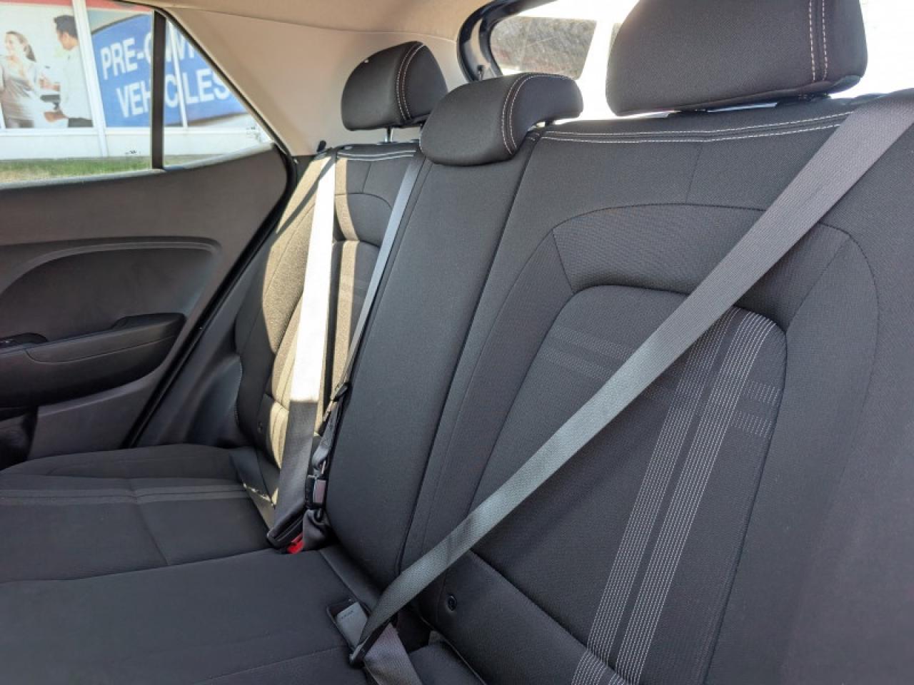 2023 Hyundai Venue Preferred w/Two-Tone  **APPLE-CP - REM START** Photo