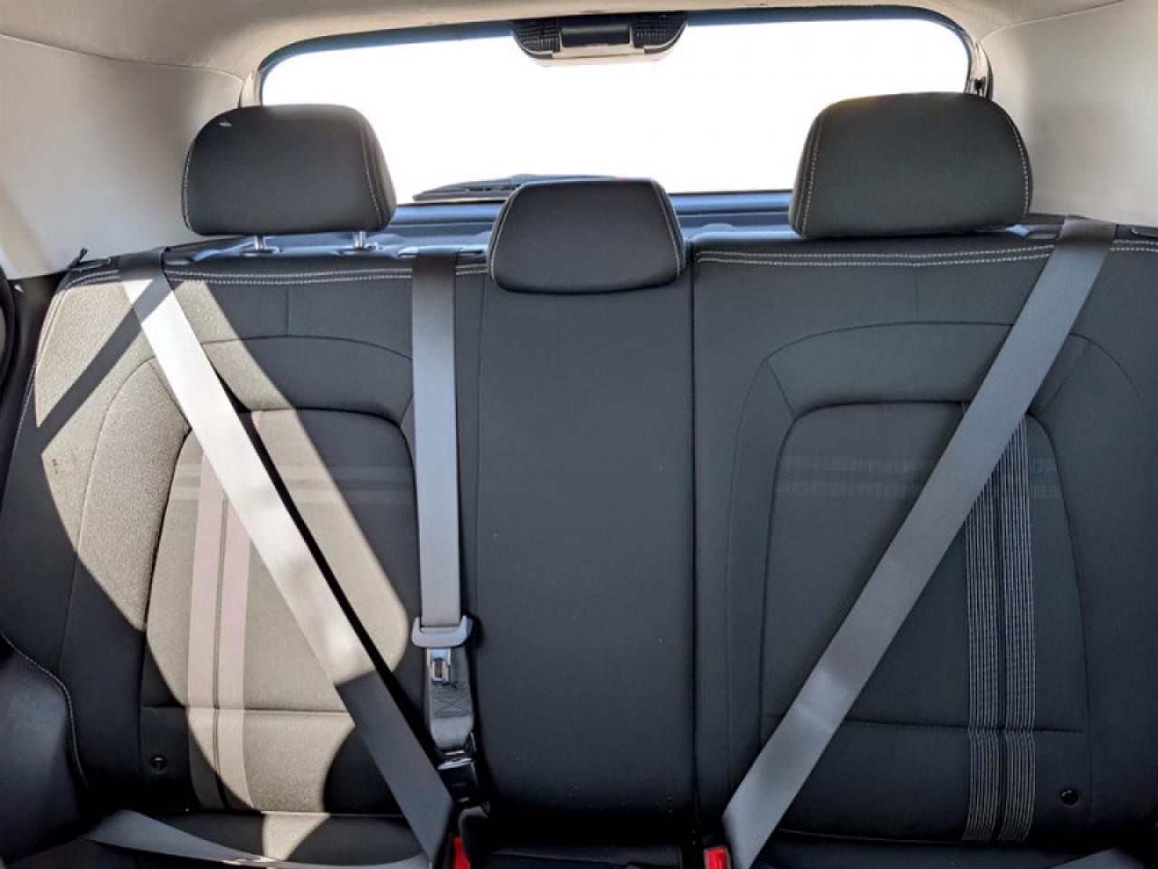 2023 Hyundai Venue Preferred w/Two-Tone  **APPLE-CP - REM START** Photo