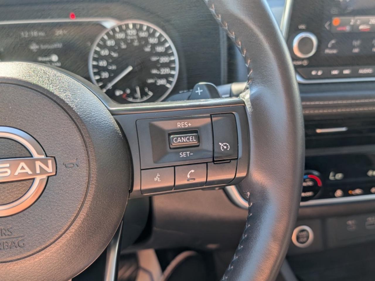 2022 Nissan Rogue S  **CAM - DUAL CLIM CTRL - HTD-SW** Photo
