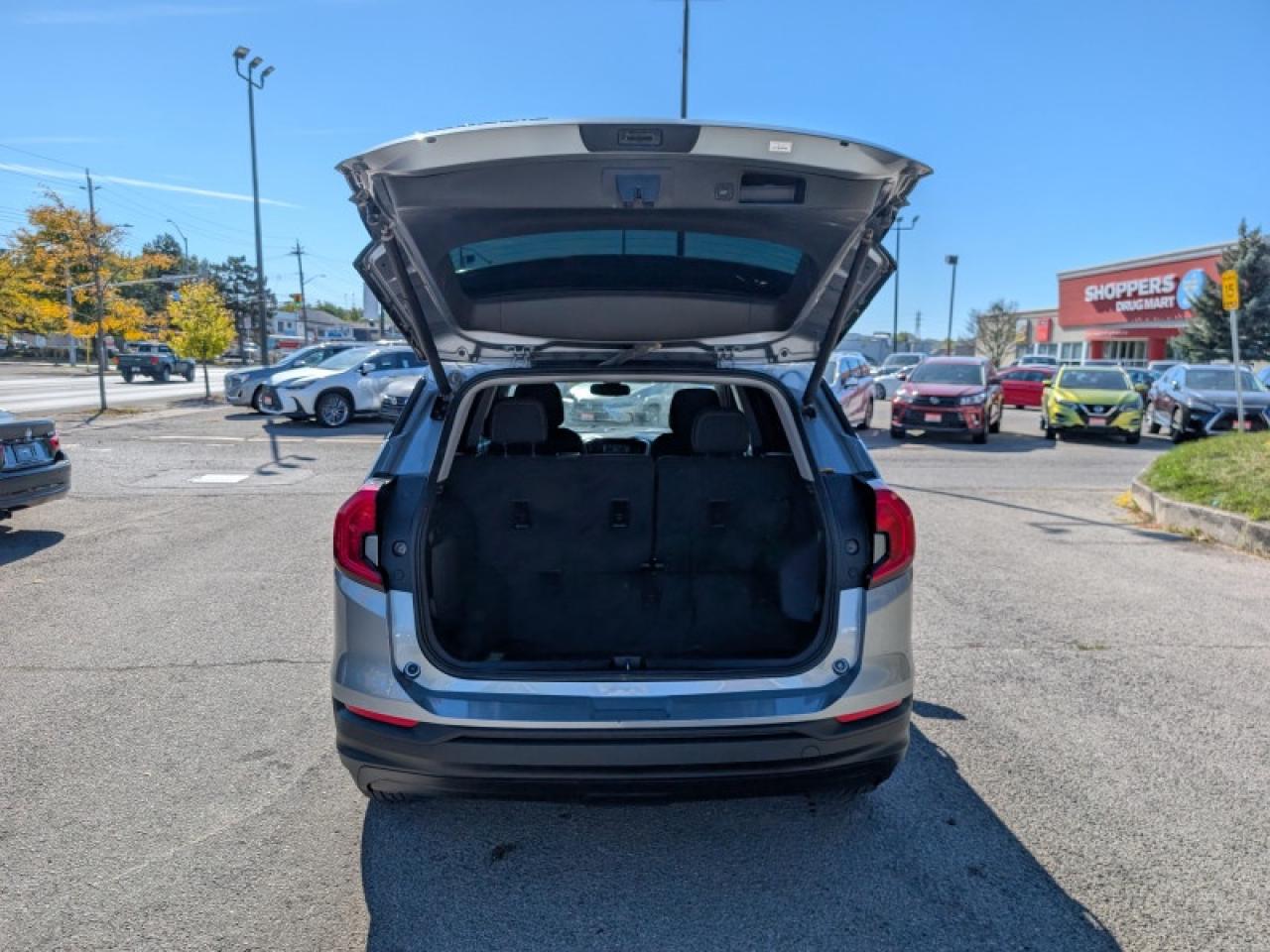 2023 GMC Terrain SLE  **POWER LIFTGATE** Photo