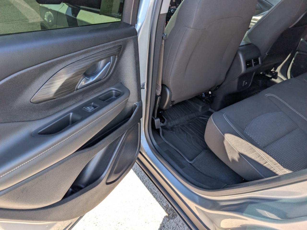 2023 GMC Terrain SLE  **POWER LIFTGATE** Photo