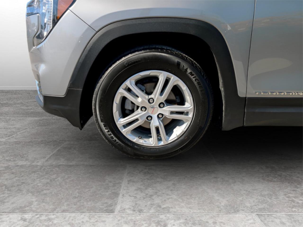 2023 GMC Terrain SLE  **POWER LIFTGATE** Photo