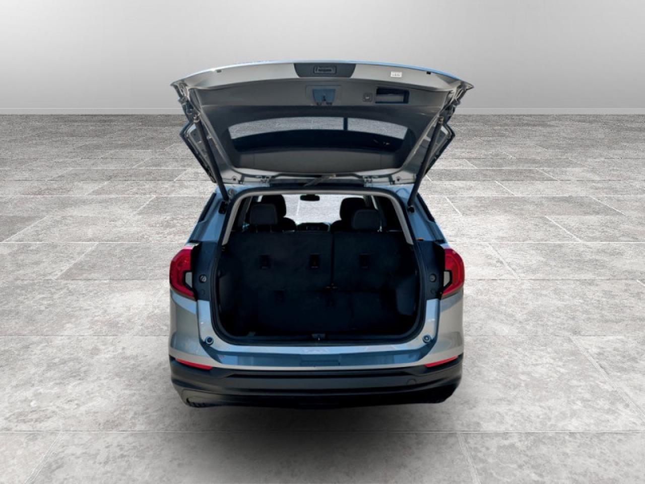 2023 GMC Terrain SLE  **POWER LIFTGATE** Photo