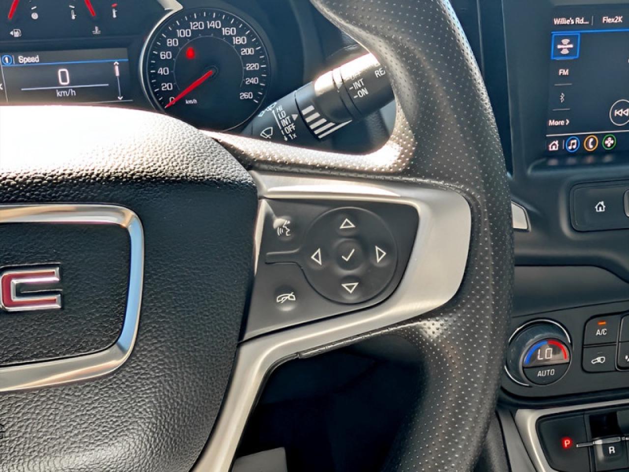 2023 GMC Terrain SLE  **POWER LIFTGATE** Photo