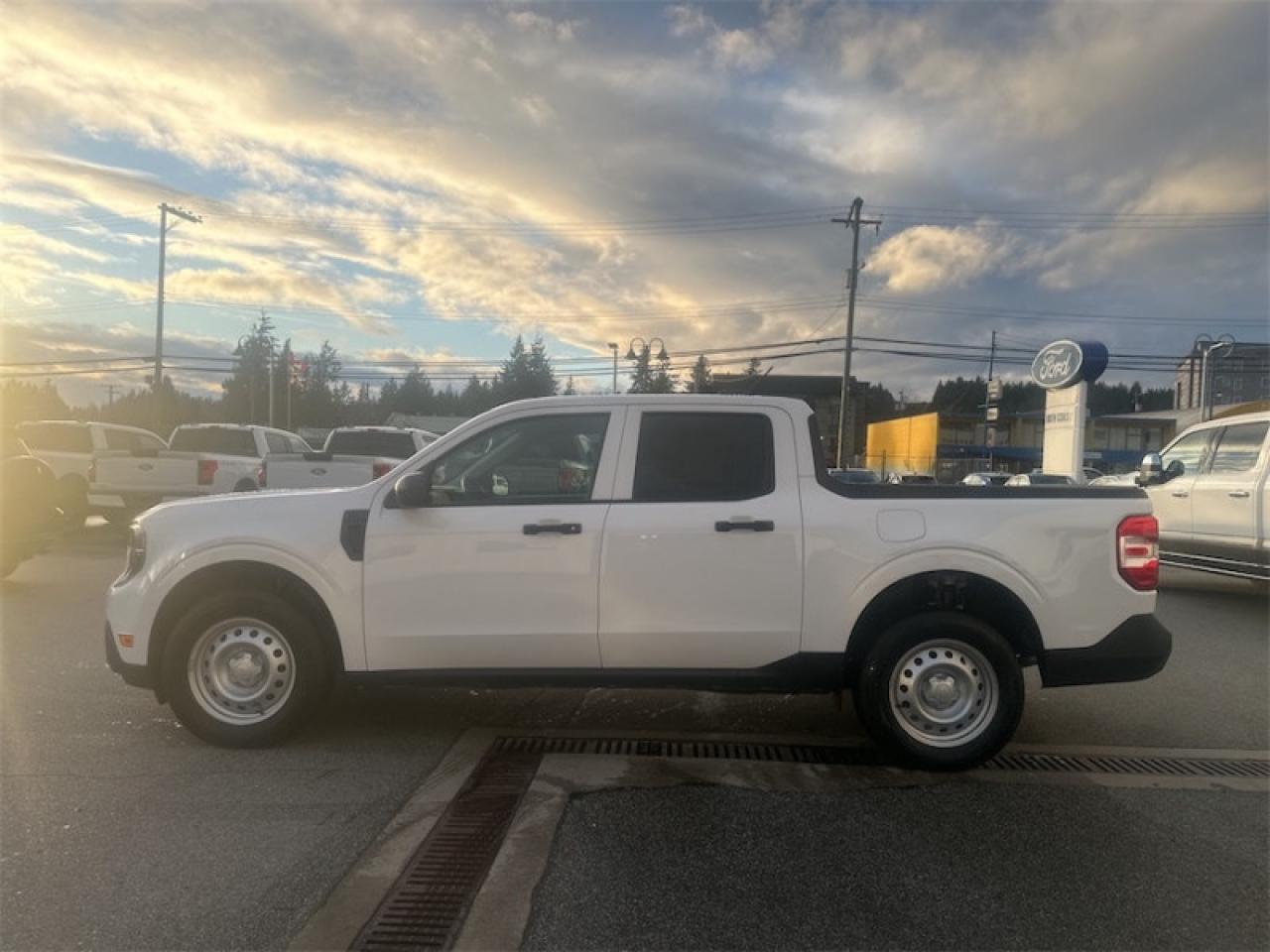 2026 Ford Maverick XL  - Tow Package Photo1