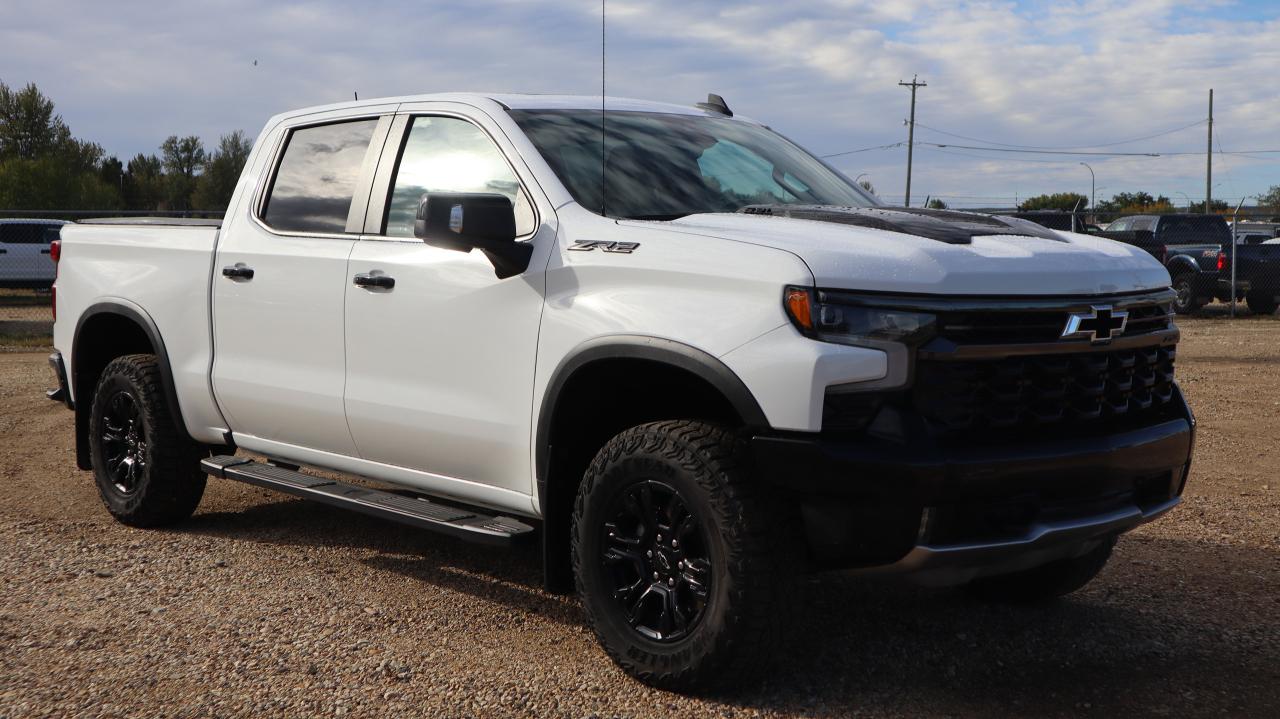 2024 Chevrolet Silverado 1500 ZR2 Photo