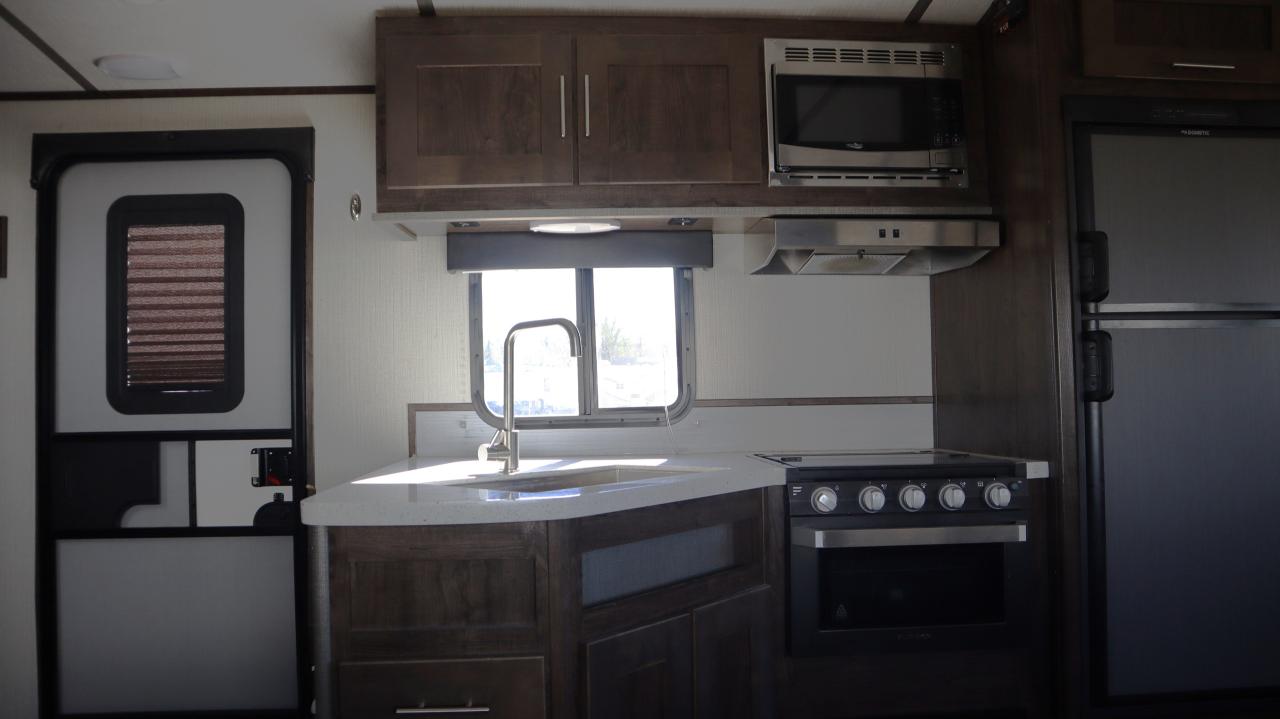 2019 CRUISE RV RADIANCE 26RE Photo5